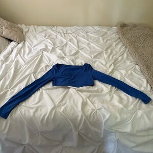 Royal blue long sleeve crop top